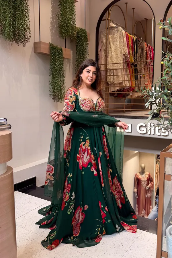 Green_Cotton_Floral_Flared_Anarkali_Suit_Set_For_Women