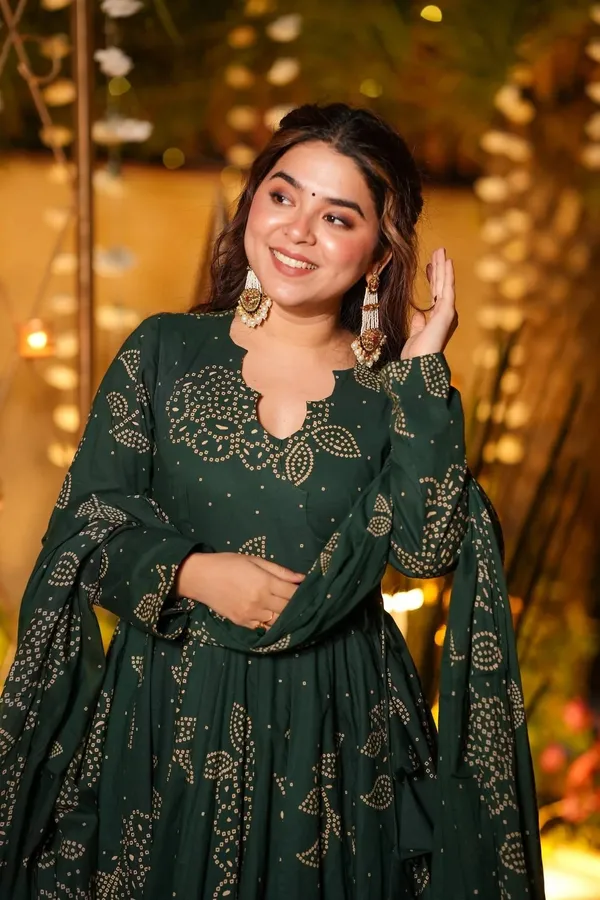 Green_Cotton_Floral_Print_Flared_Anarkali_Suit_Set_For_Women