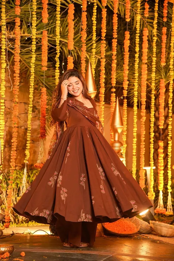 Brown_Cotton_Embroidered_Flared_Anarkali_Suit_Set_For_Women