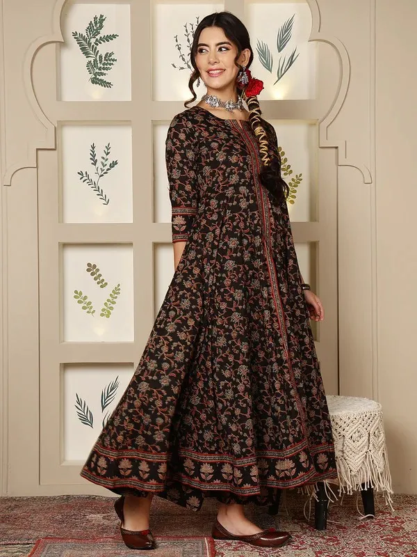 Black_Cotton_Floral_Print_Flared_Anarkali_Kurta_For_Women