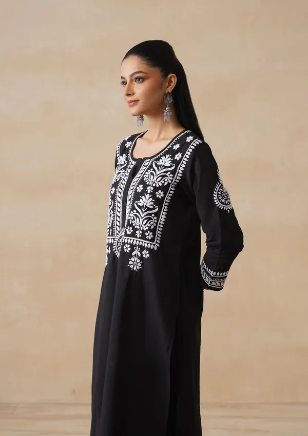 Black_Cotton_Straight_Embroidered_Kurta_For_Women