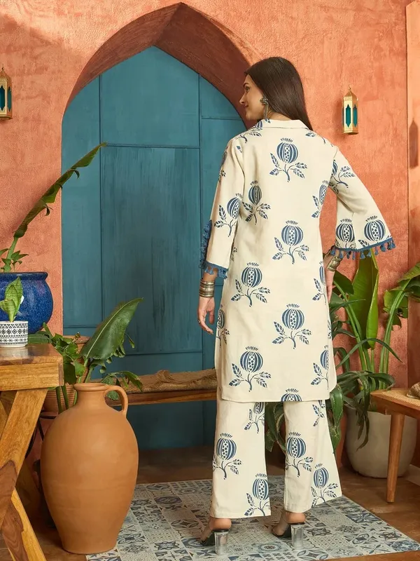 Cream_Cotton_Straight_Printed_Kurta_Set_For_Women