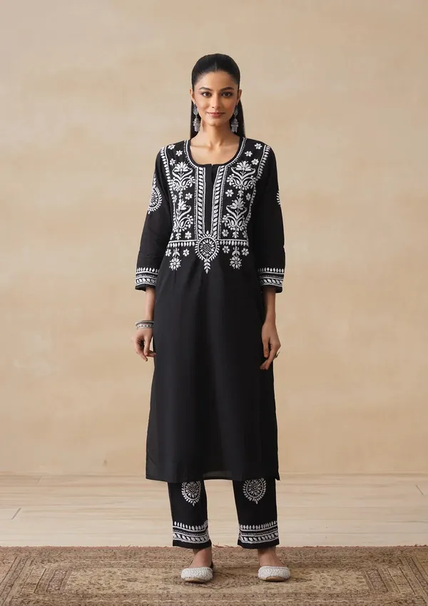Black_Cotton_Straight_Embroidered_Kurta_For_Women