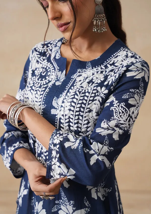 Navy_Blue_Cotton_Floral_Print_Straight_Kurta_For_Women