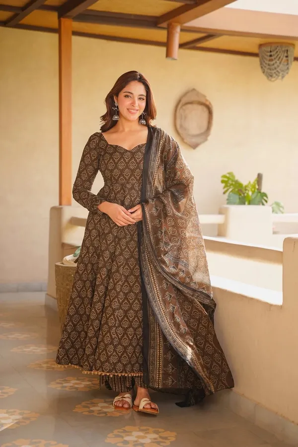Coffee_Cotton_Flared_Anarkali_Suit_Set_For_Women