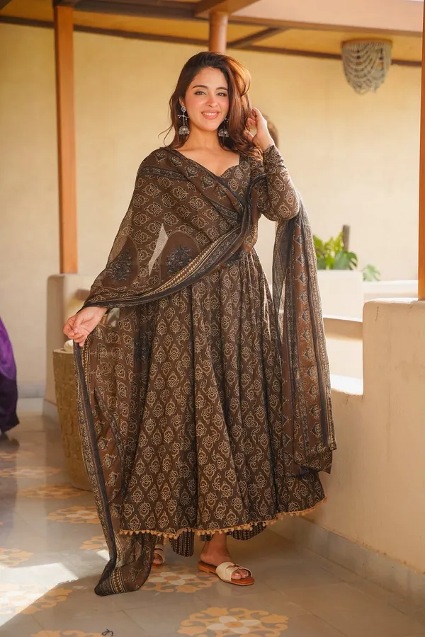 Coffee_Cotton_Flared_Anarkali_Suit_Set_For_Women