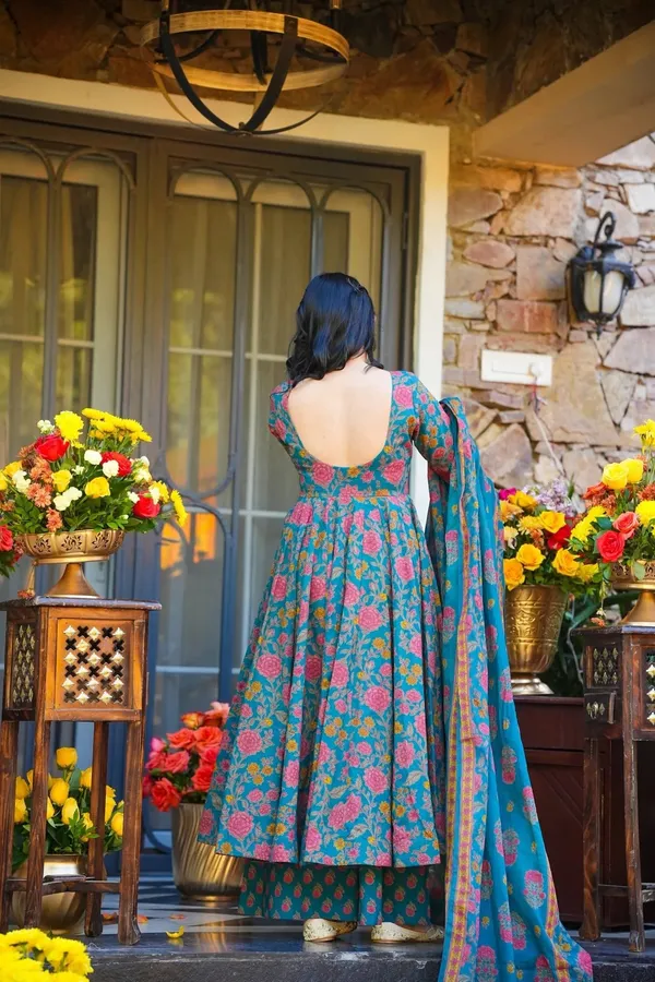 Blue_Cotton_Floral_Print_Flared_Anarkali_Suit_Set_For_Women