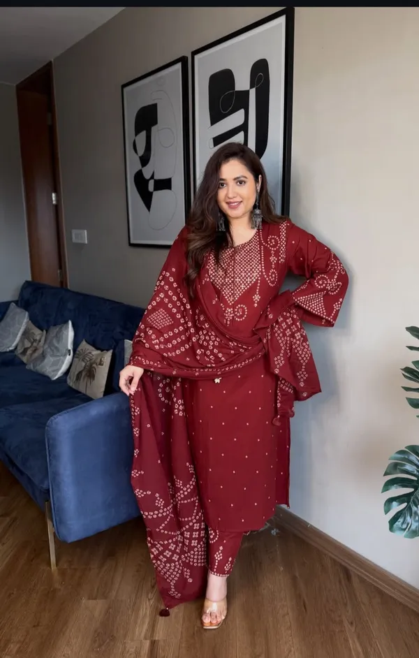 Maroon_Cotton_Straight_Kurta_Set_With_Dupatta_For_Women