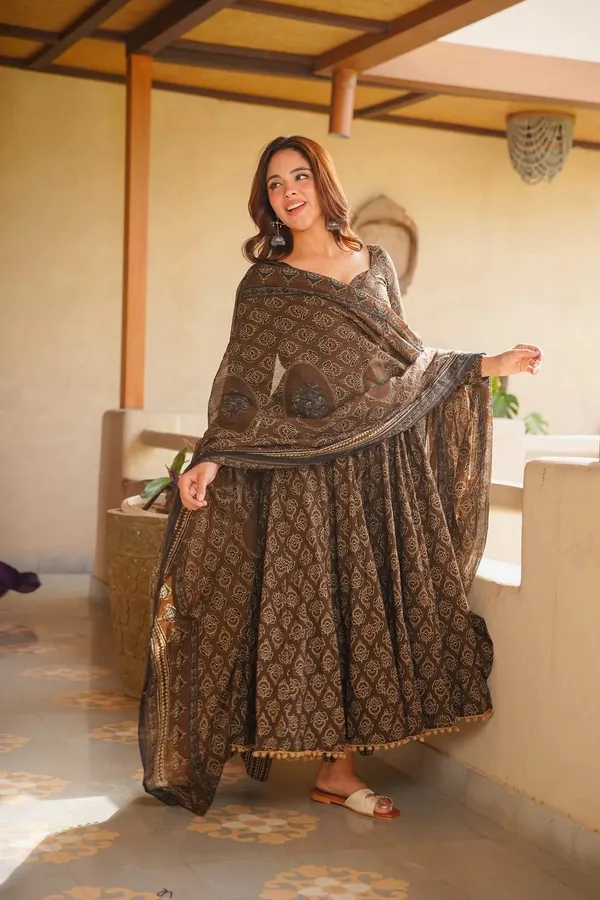 Coffee_Cotton_Flared_Anarkali_Suit_Set_For_Women