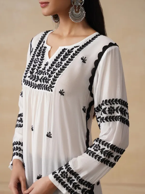 White_Cotton_Straight_Printed_Kurta_For_Women