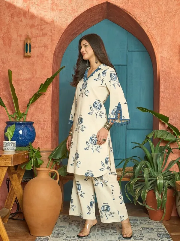 Cream_Cotton_Straight_Printed_Kurta_Set_For_Women