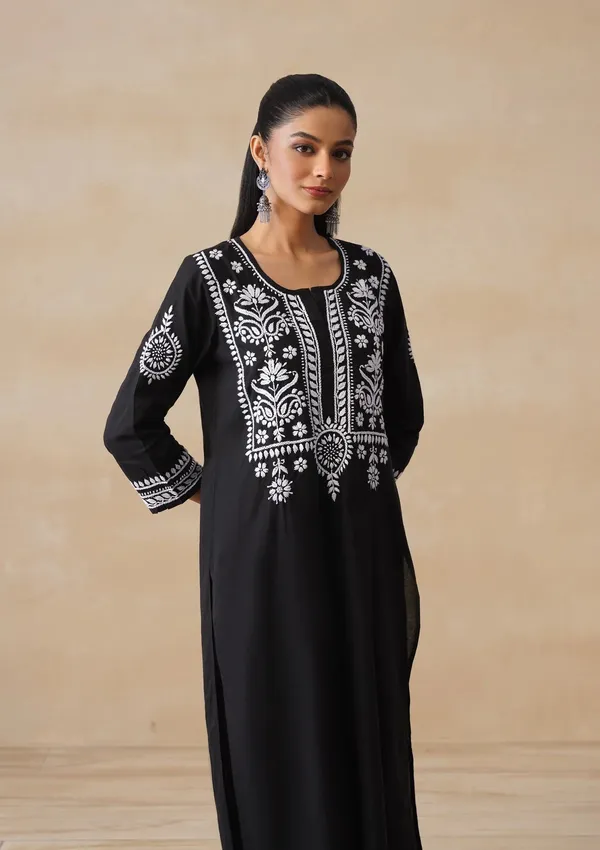 Black_Cotton_Straight_Embroidered_Kurta_For_Women
