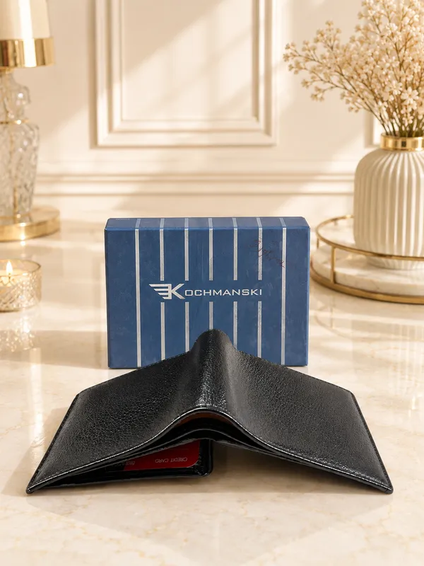 Black_Genuine_Leather_Slim_Wallet_For_Men