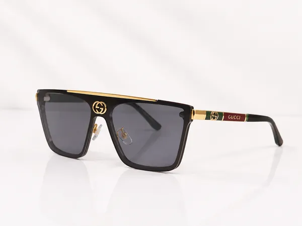 Black_Rectangular_Frame_Sunglasses_For_Men