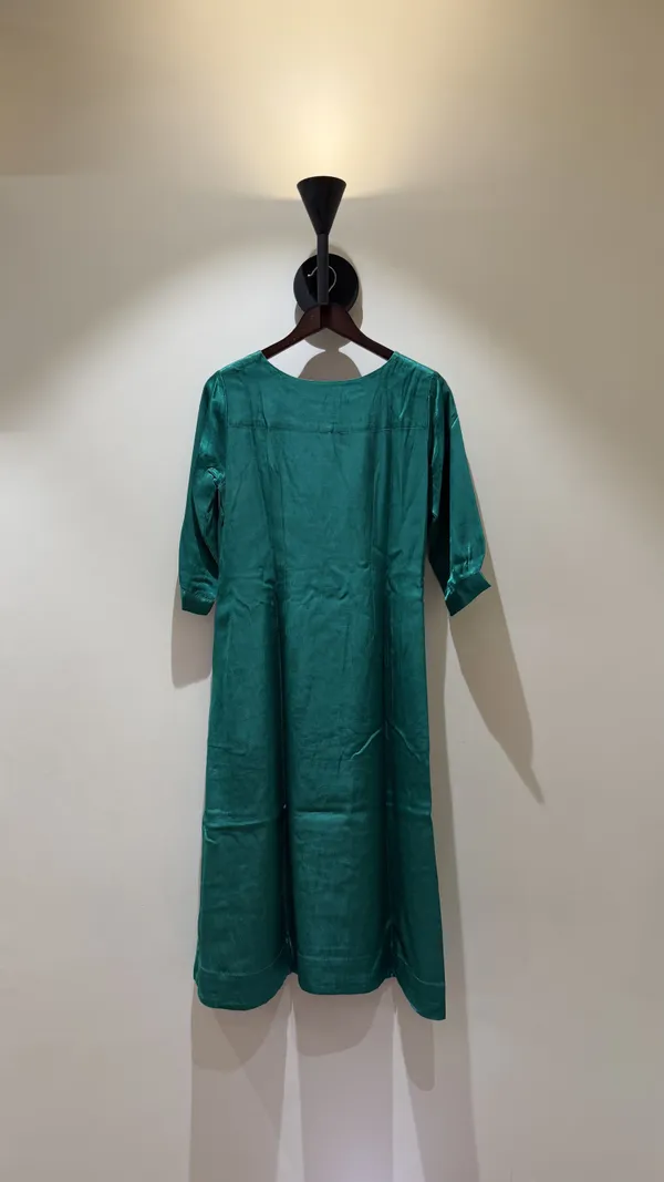 Teal_Gajji_Silk_Straight_Kurta_For_Women