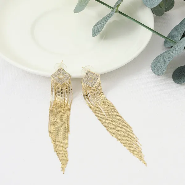 Sleek_Chain_Tassels_Drop_Earrings_Default_Title