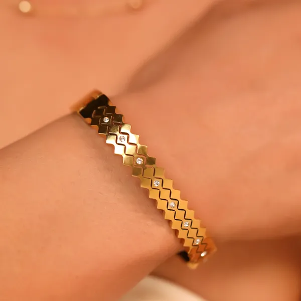 Stainless_Steel_Wavy_Cuff_Bracelet_Default_Title