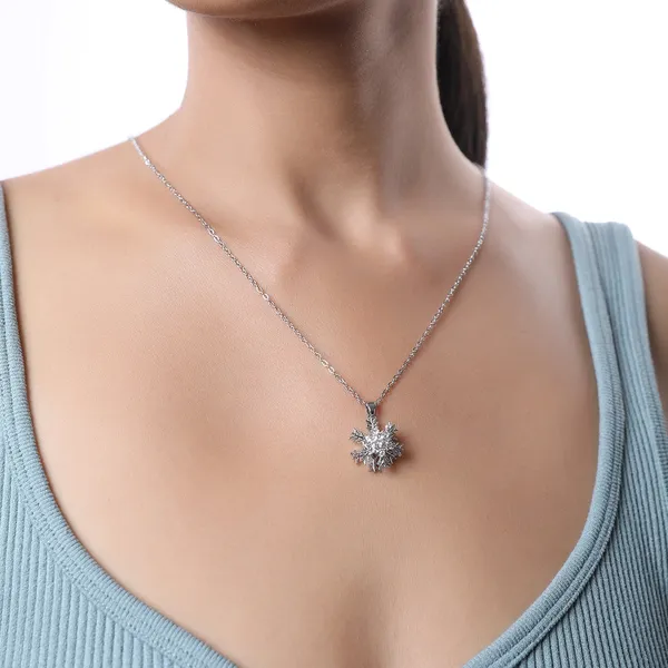 Anti_Tarnish_Snowflake_Rotatable_Pendant_With_Chain_Silver
