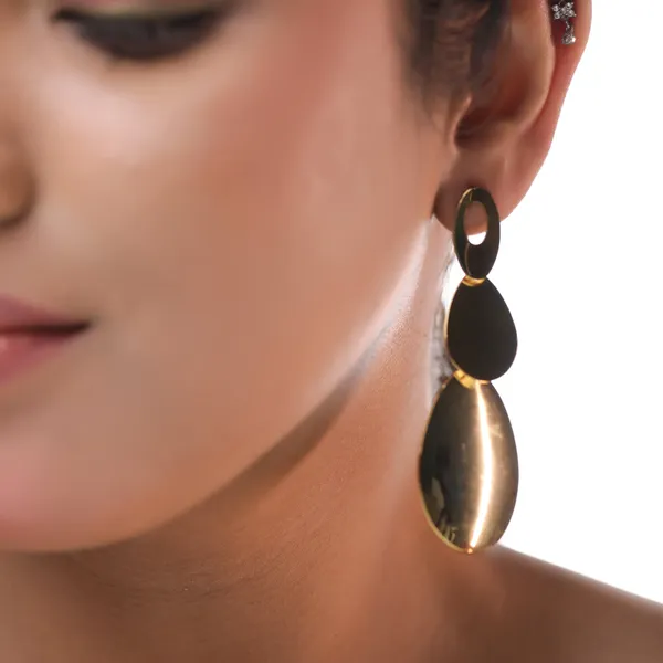 Tripple_Layered_Drop_Earrings_Default_Title