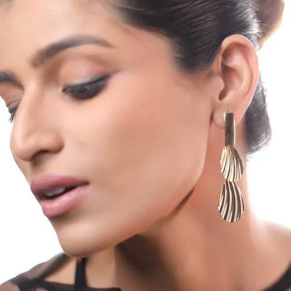 Textured_Layered_Golden_Leaf_Drop_Earrings_Default_Title