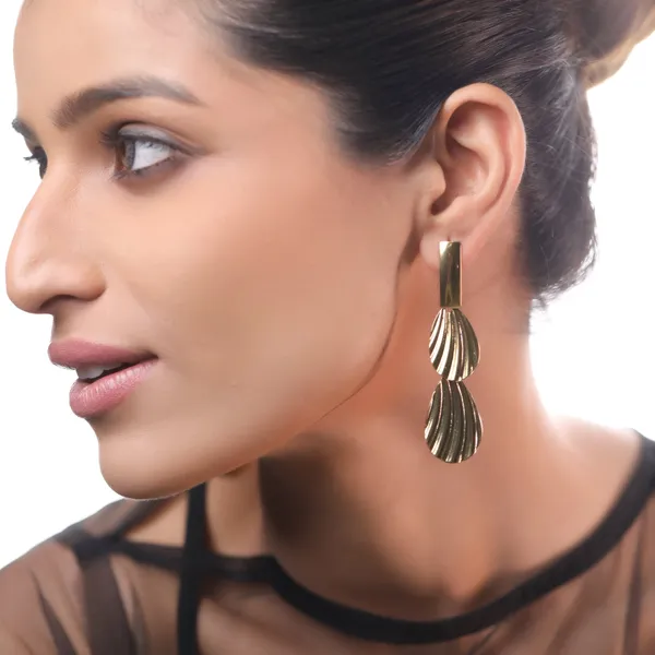 Textured_Layered_Golden_Leaf_Drop_Earrings_Default_Title