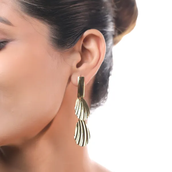 Textured_Layered_Golden_Leaf_Drop_Earrings_Default_Title