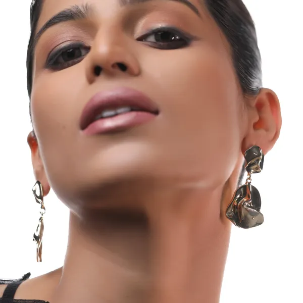 Textured_Drop_Earrings_Default_Title