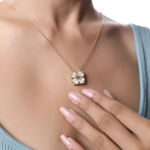 Lucky_Charm_4_Heart_Magnetic_Necklace_Default_Title