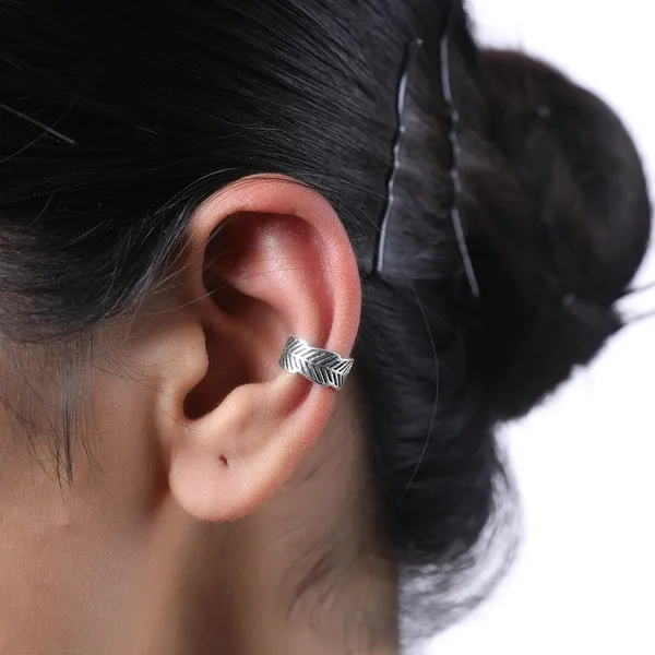 Alloy_Feather_Earcuff_Silver