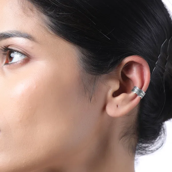 Alloy_Feather_Earcuff_Silver