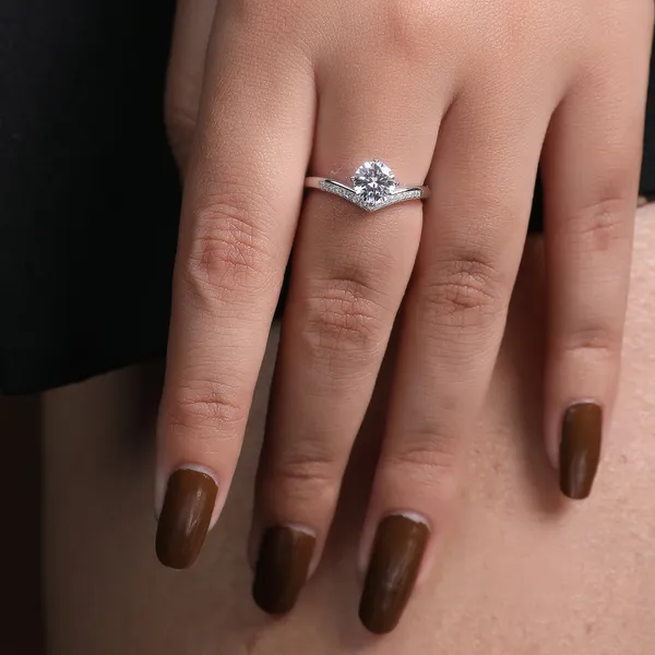 Moissanite_Diamond_V_Shaped_S925_Sterling_Silver_Ring_Default_Title
