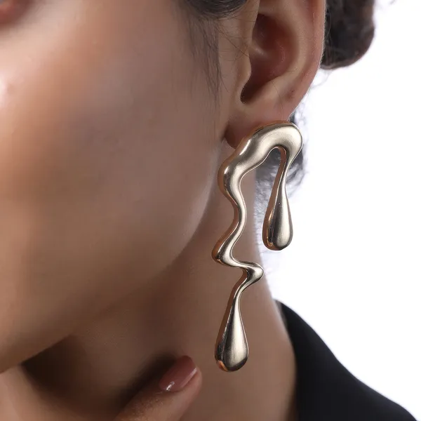 Irregular_Exaggerated_Statement_Earrings_Gold