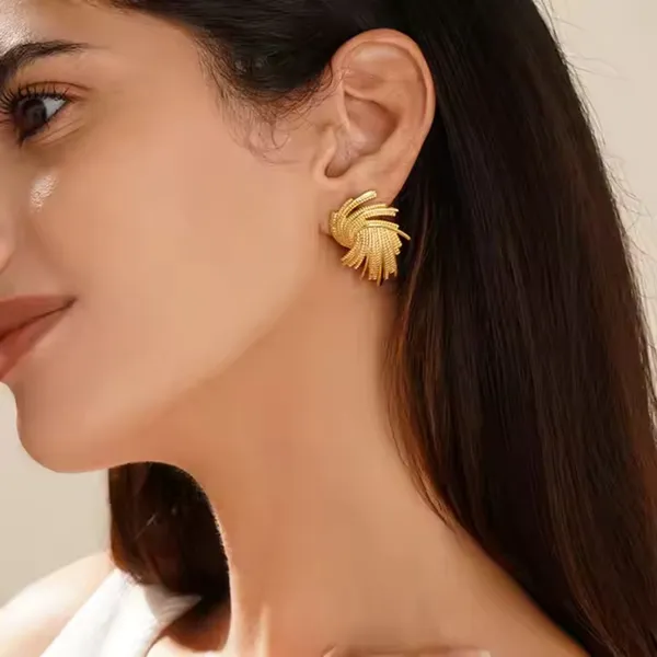 Golden_Era_Studs_Earrings_Default_Title