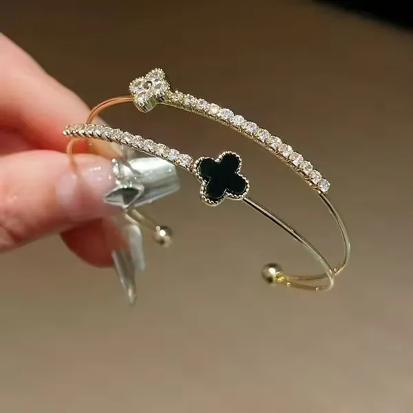 Bloomluxe_Four_Leaf_Layered_Bracelet_Default_Title