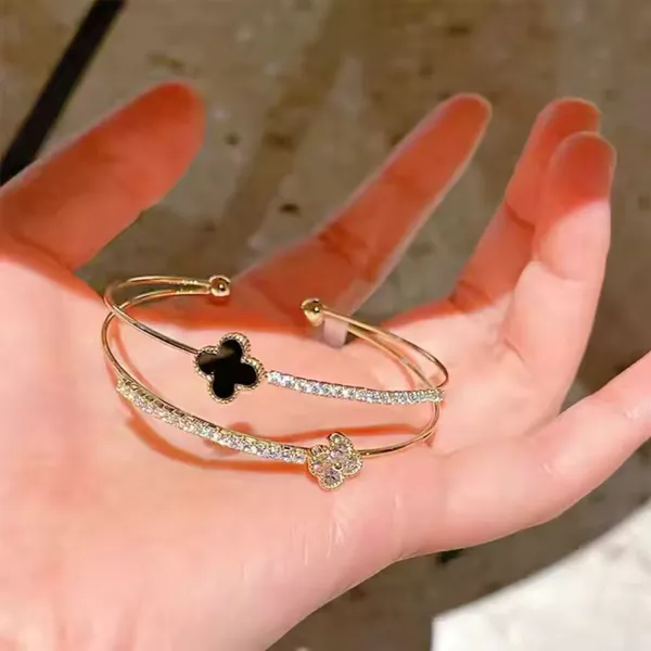 Bloomluxe_Four_Leaf_Layered_Bracelet_Default_Title