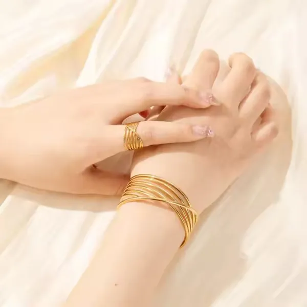 Goldenwisp_Stripe_Texture_Bracelet_Default_Title