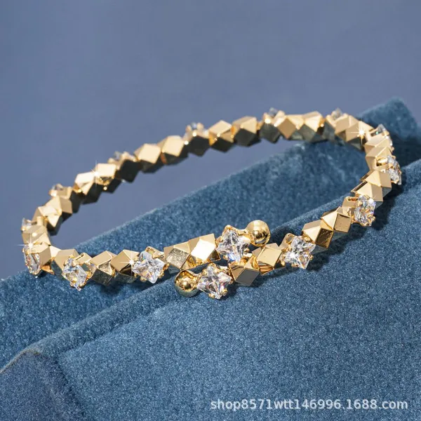 Crowncut_Luxe_Bangle_Bracelet_Silver