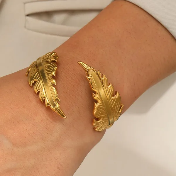 Feathertouch_Gold_Bracelet_Default_Title