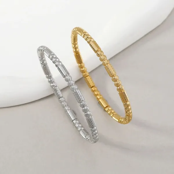 Auraflex_Bangle_Silver