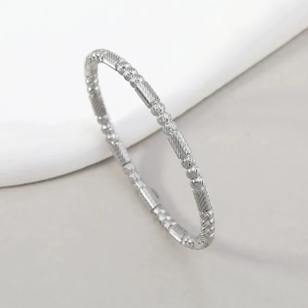 Auraflex_Bangle_Silver