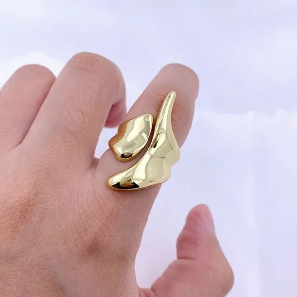 Molten_Muse_Statement_Ring_Gold