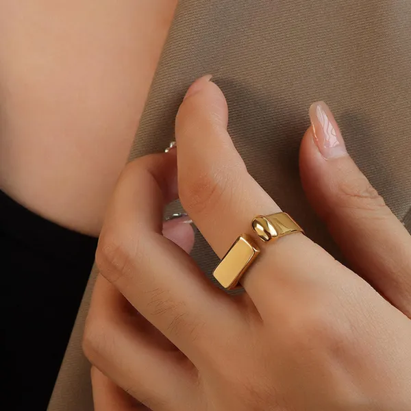 Vogue_Edge_Adjustable_Ring_Default_Title
