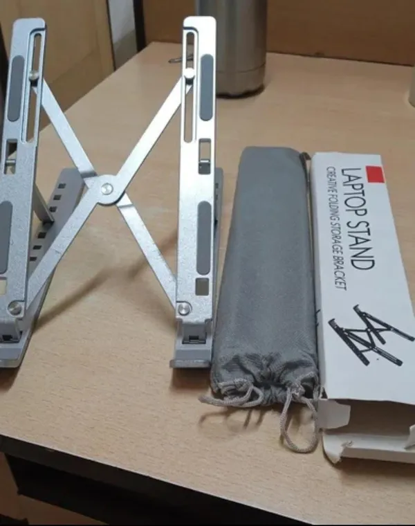 Foldable_Aluminum_Laptop_Stand