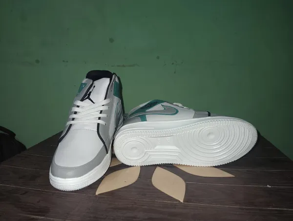 White_Synthetic_Colour_Block_High_Top_Sneakers_For_Men