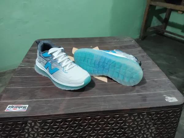 White_Mesh_Lace_Up_Sports_Shoes_For_Men