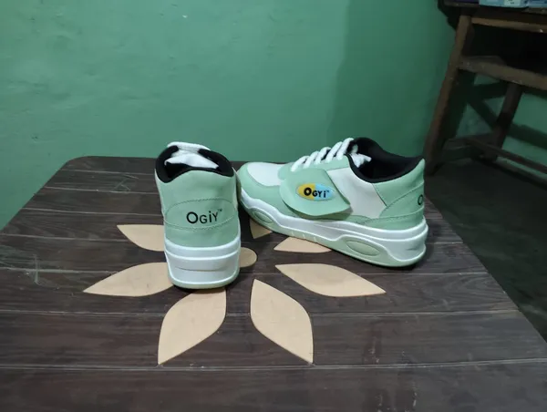 Mint_Leather_Lace_Up_Casual_Sneakers_For_Men