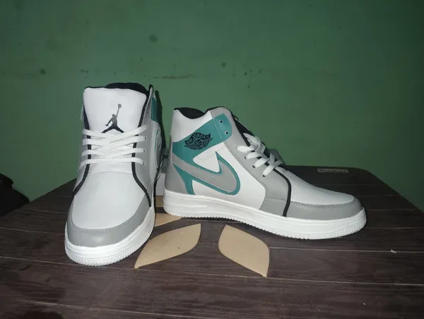 White_Synthetic_Colour_Block_High_Top_Sneakers_For_Men