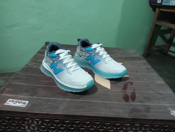 White_Mesh_Lace_Up_Sports_Shoes_For_Men