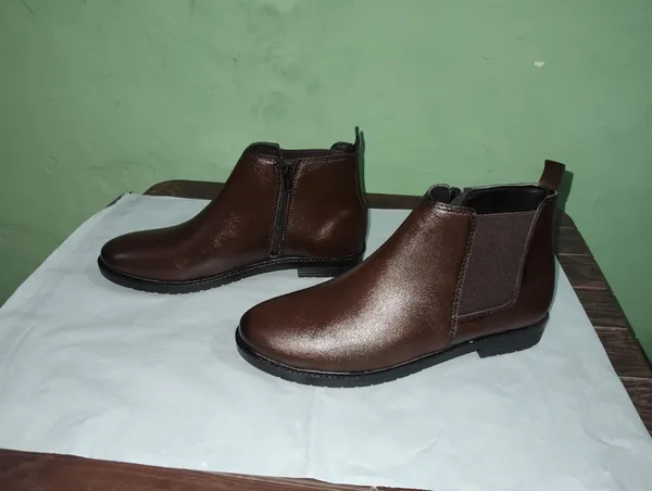 Brown_Leather_Chelsea_Ankle_Boots_For_Men