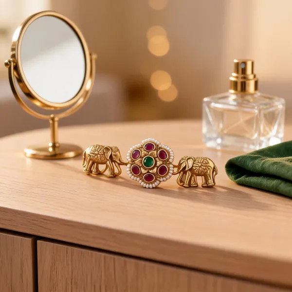 Gold_Tone_Traditional_Ring_Set_For_Women